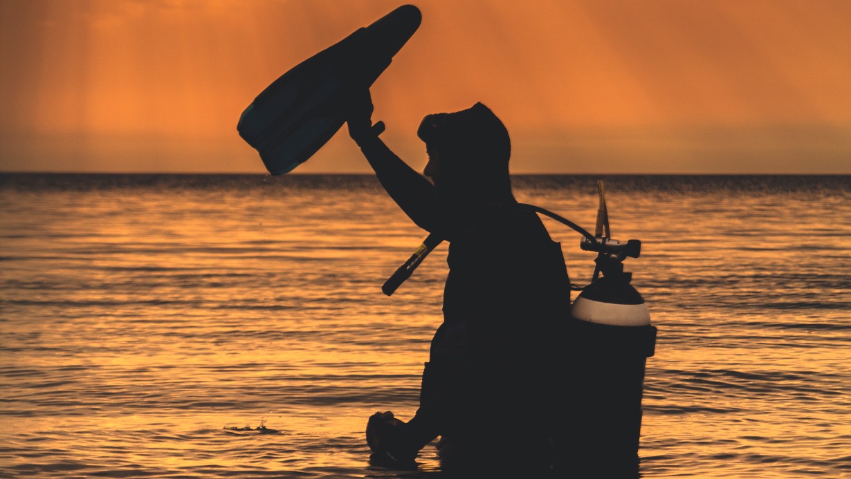sunset-after-work-scuba-diving-sea-breaze-spyros-kollas-keratea-lavrio